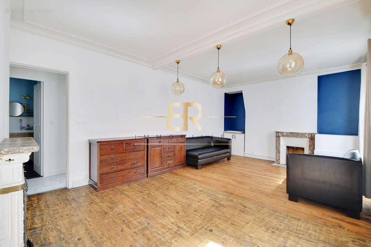 Appartement à PARIS-19E