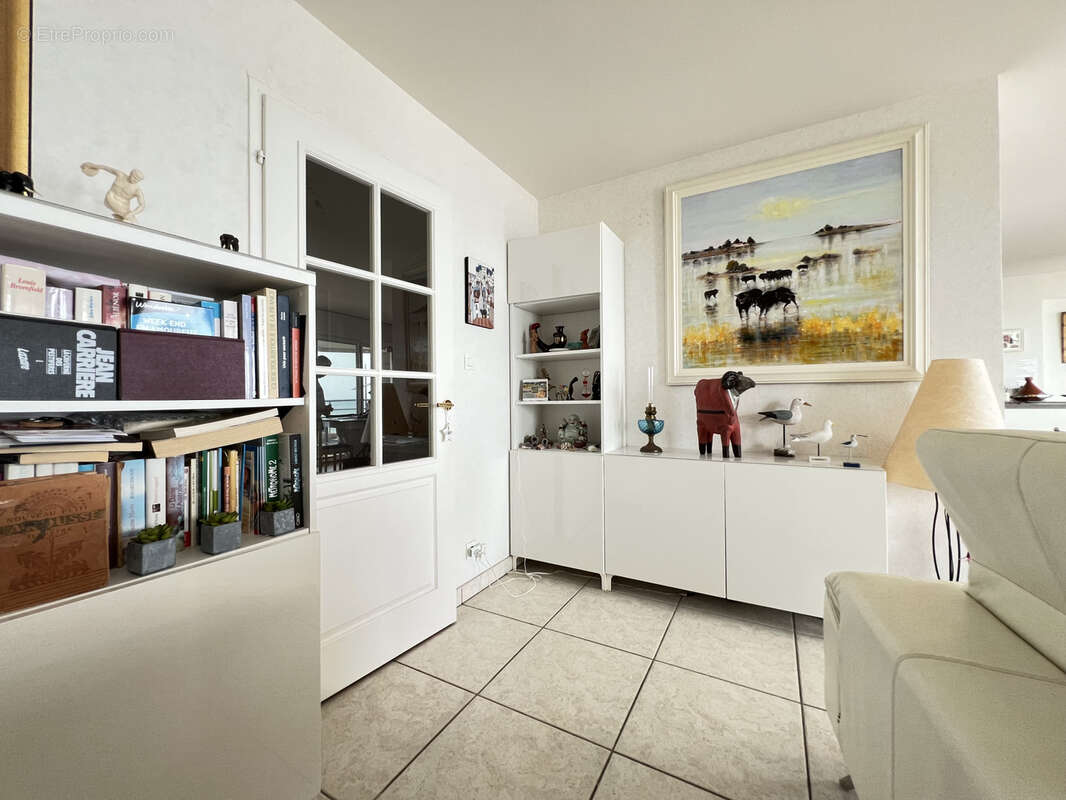 Face mer  Les Sables-d'Olonne   APPARTEMENT T4   3 chambres   Parking privatif   Cave - photo 9