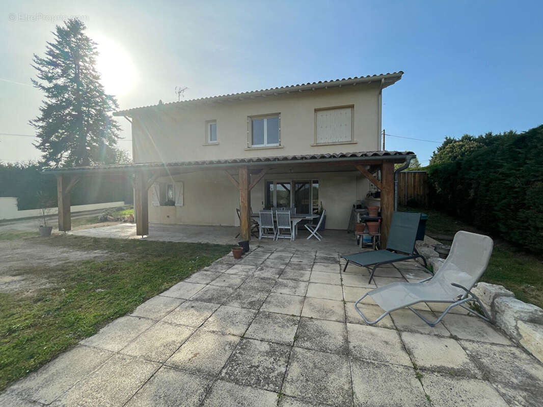 Maison à TRENTELS