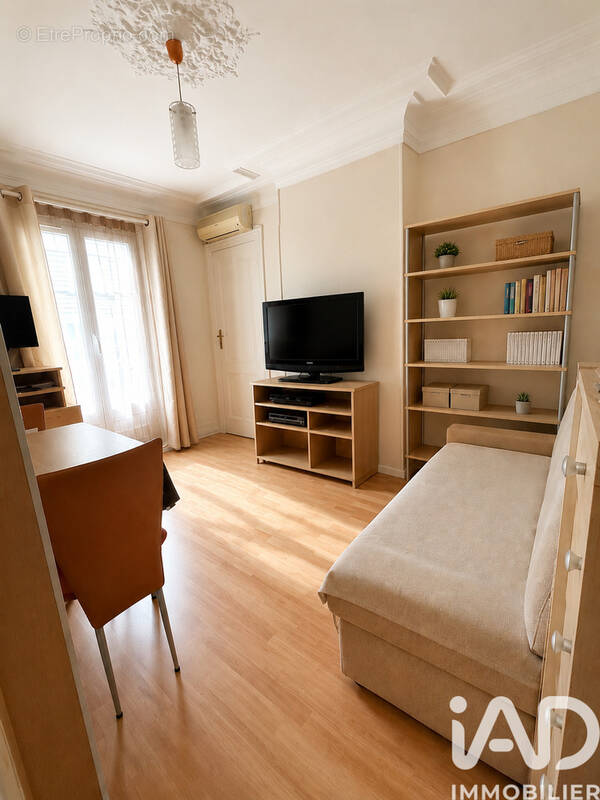 Photo 1 - Appartement à PARIS-18E