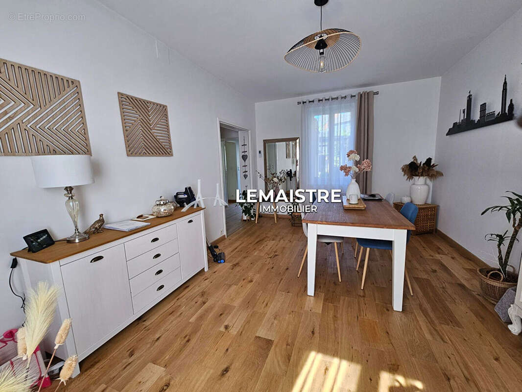 Maison à MONTIVILLIERS