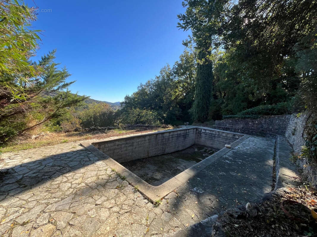 Maison à MONTAUROUX