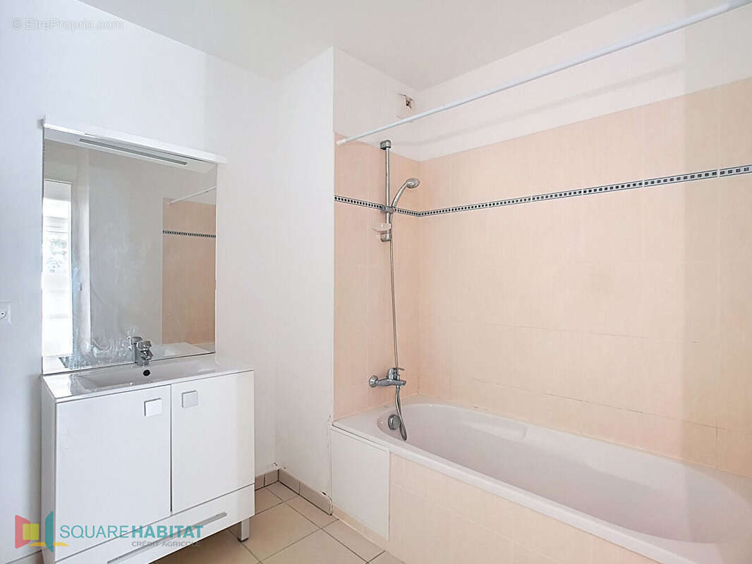 Appartement à MANDELIEU-LA-NAPOULE