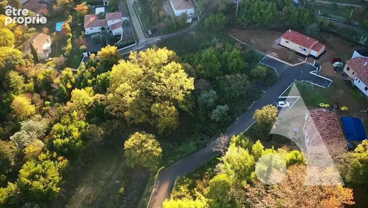 Terrain viabilisé à Draguignan col de l'ange de 980 m² LOT 12, pour une maison de 147m² - photo 2