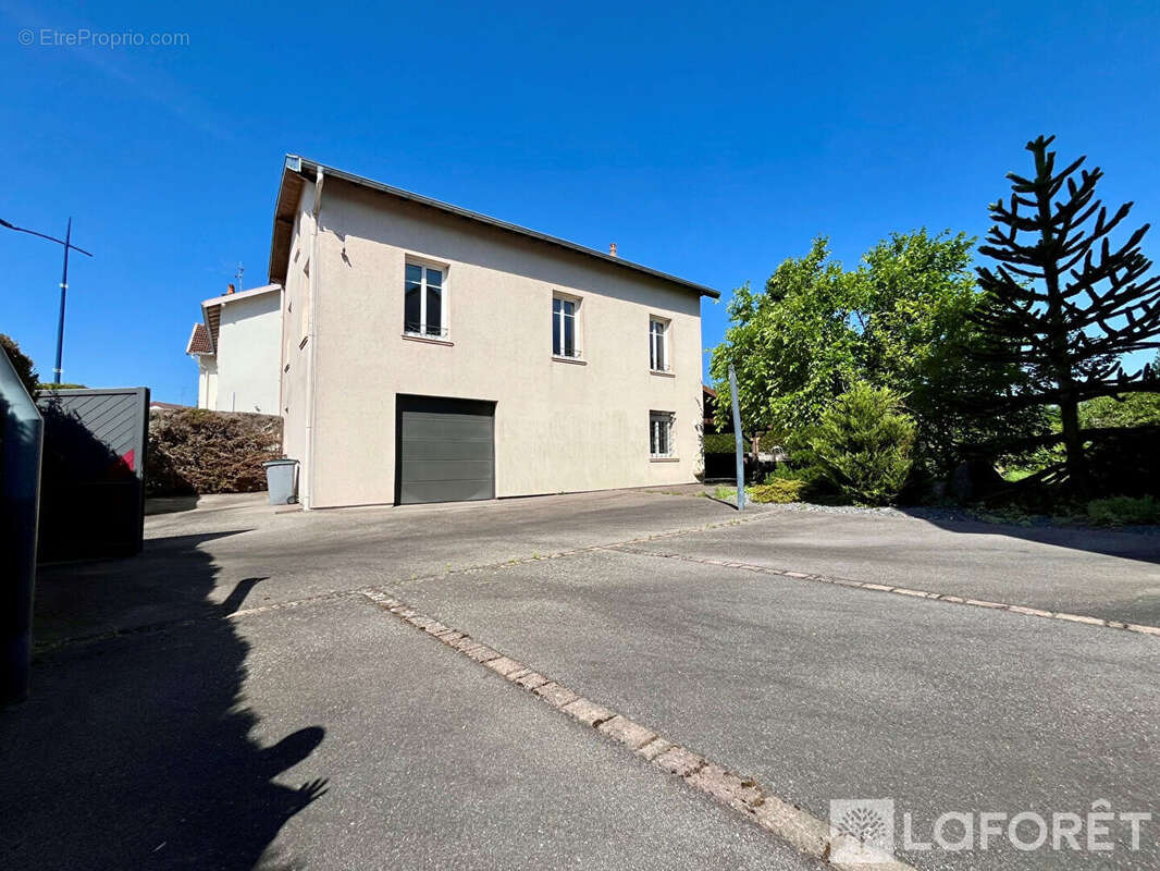 Maison à GOLBEY