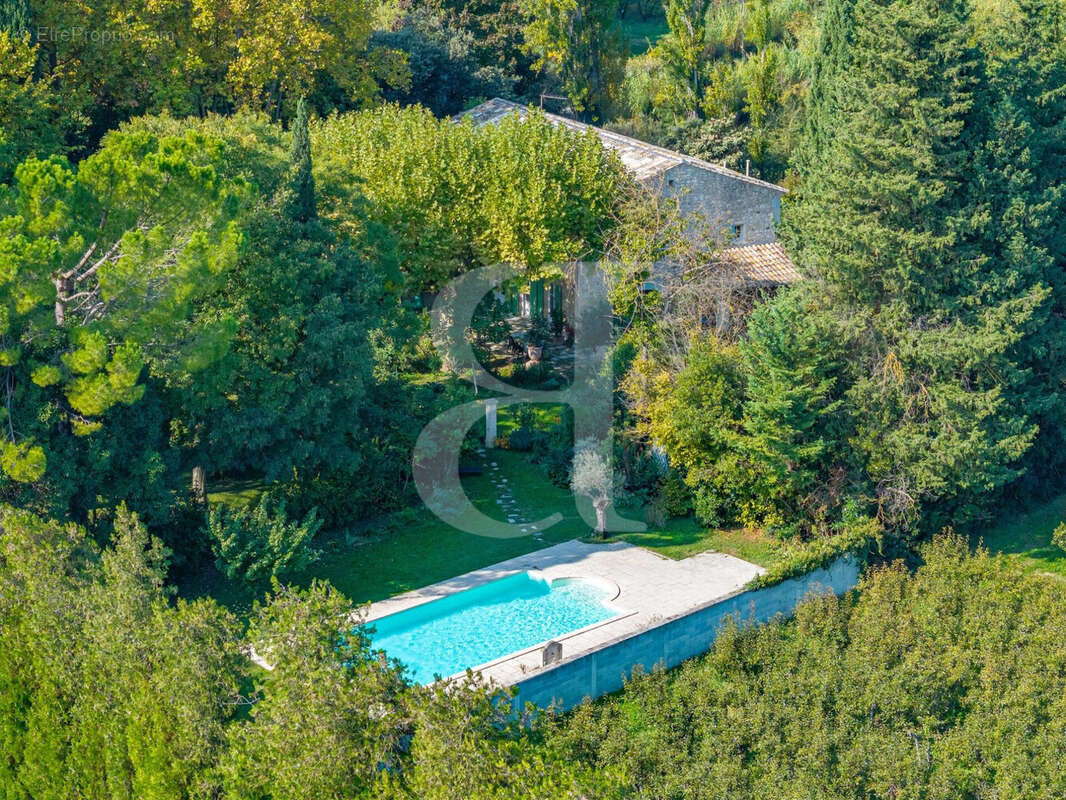 Maison à EYGALIERES