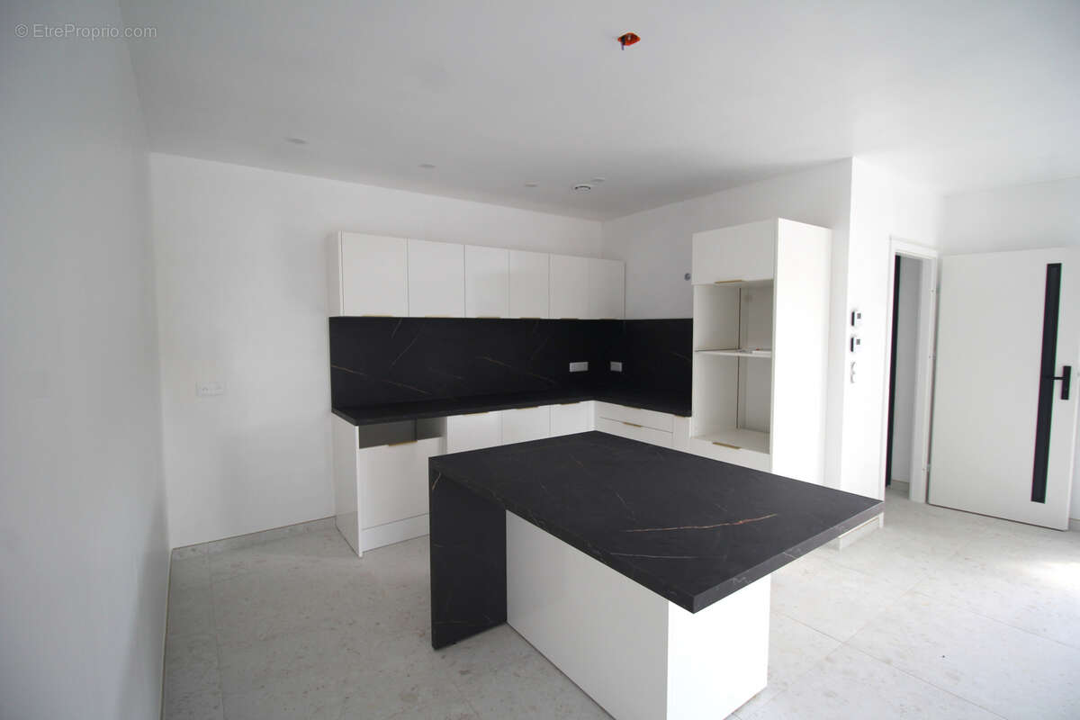 Maison à TOUROUZELLE