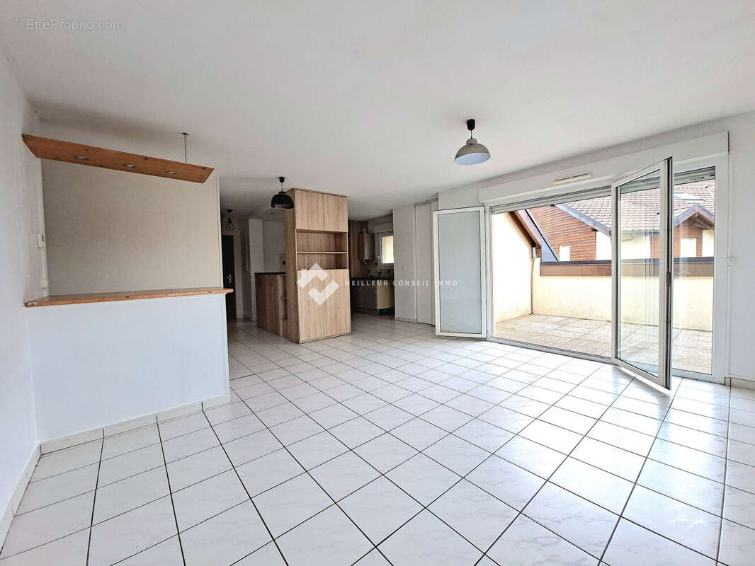Appartement 67 m² à La Roche-Sur-Foron  - photo 5