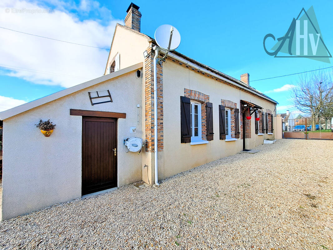 Maison à VINNEUF