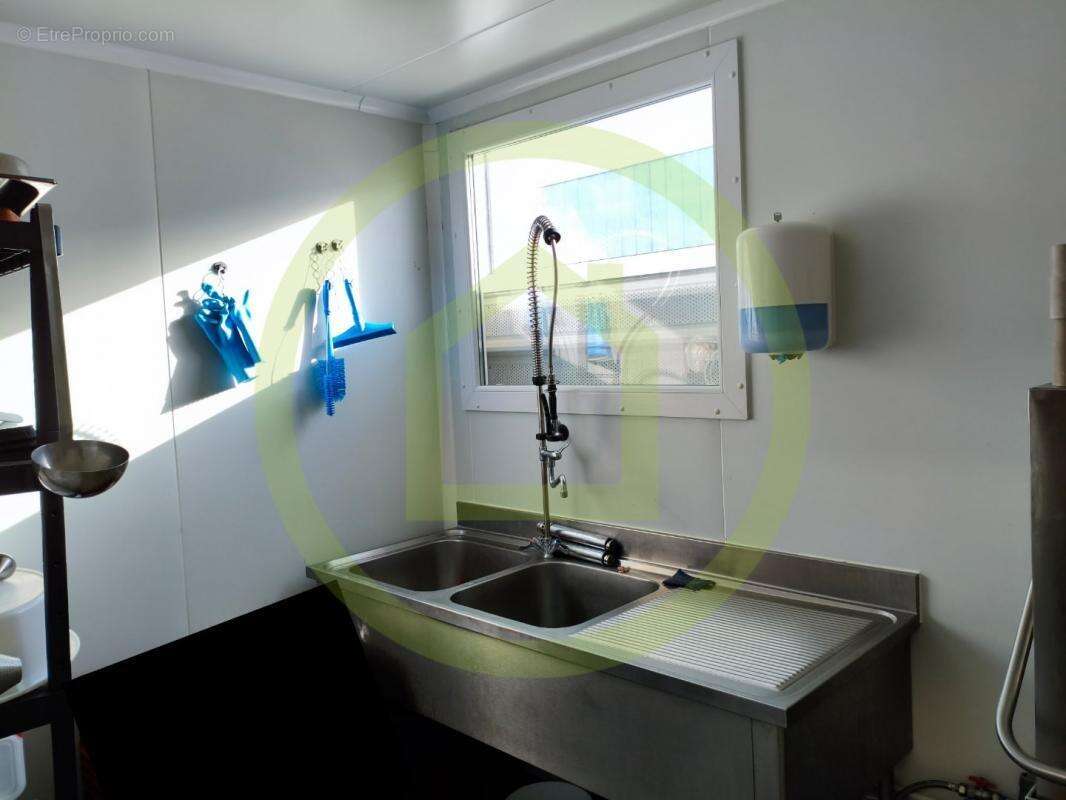 Commerce à LES SABLES-D&#039;OLONNE