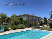 Maison avec piscine 16210  - Maison à SAINT-ROMAIN