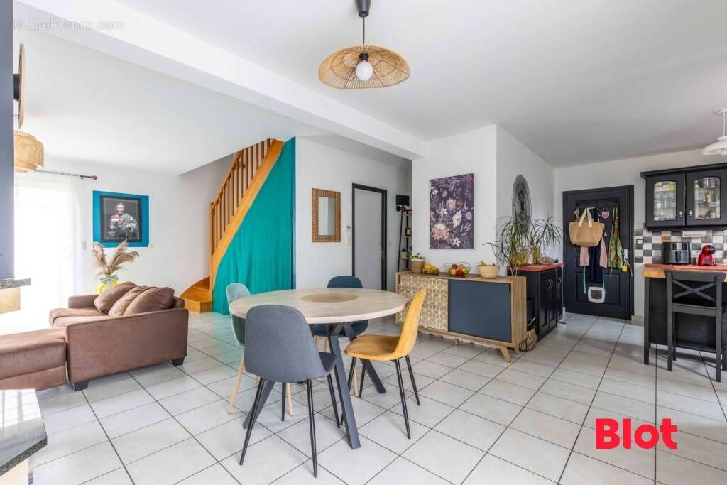 Maison à SAINT-SULPICE-DES-LANDES