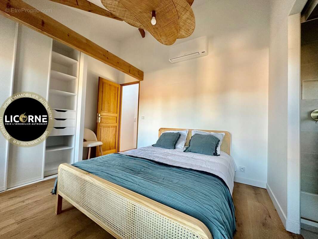 Maison à LE PUY-SAINTE-REPARADE