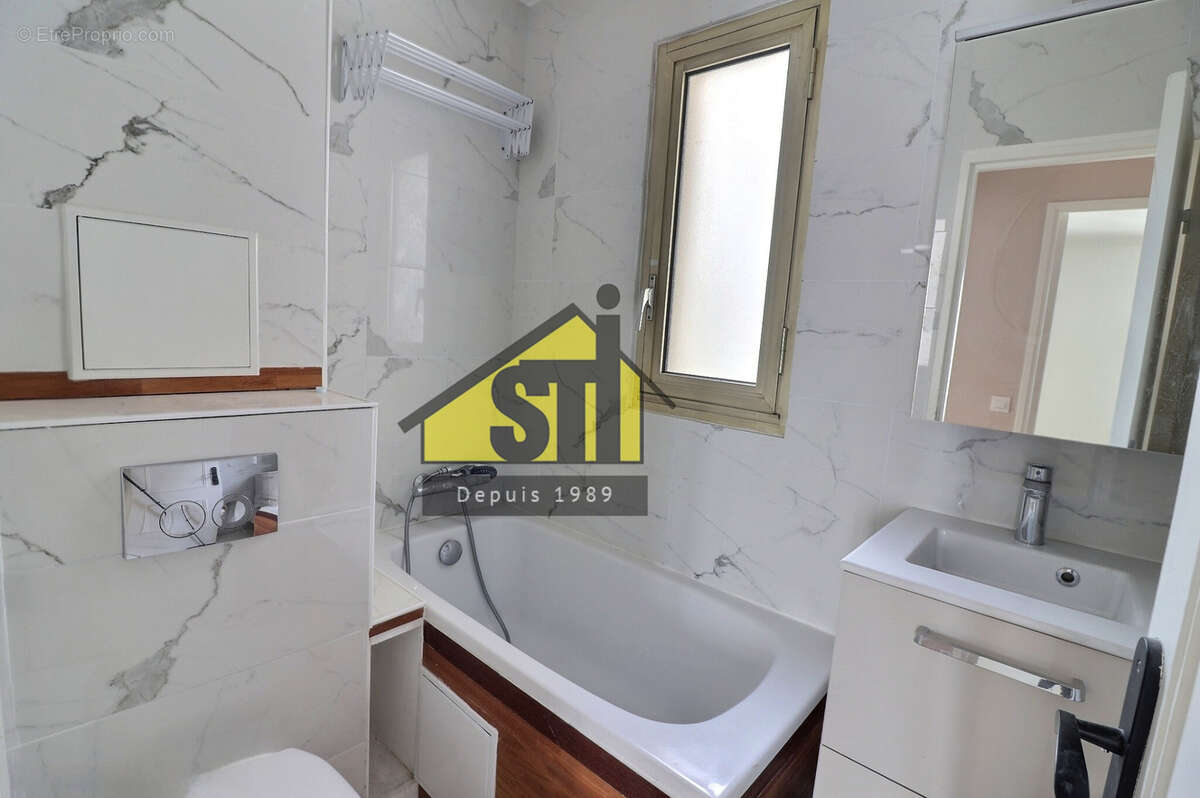 Appartement à PARIS-14E