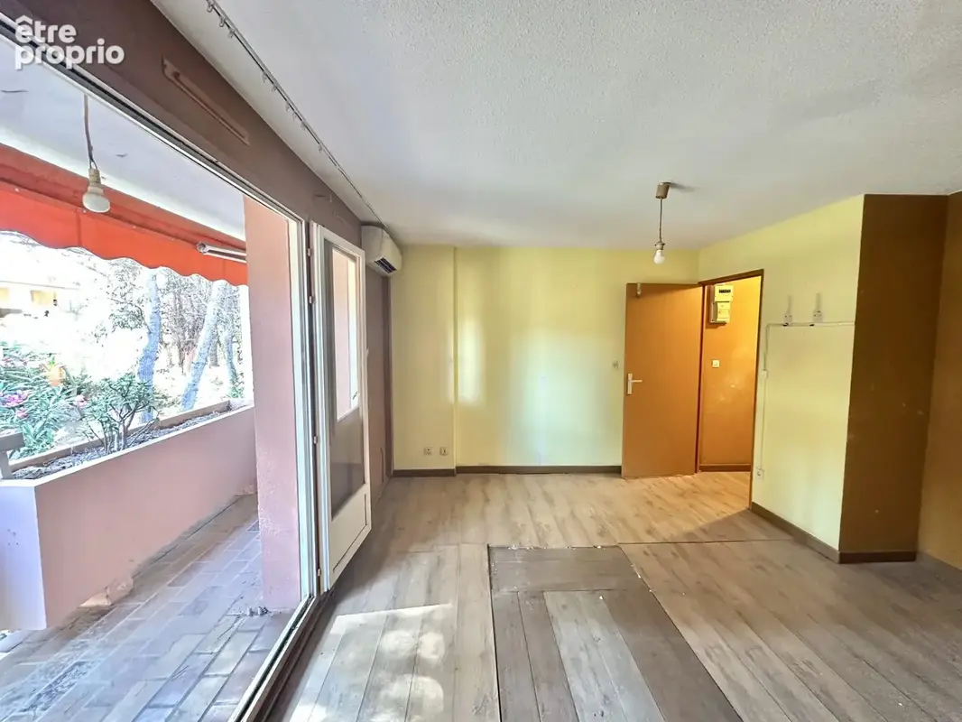 Appartement 1 pièce 19 m² à vendre à Bormes-Les-Mimosas (83230) - photo 5