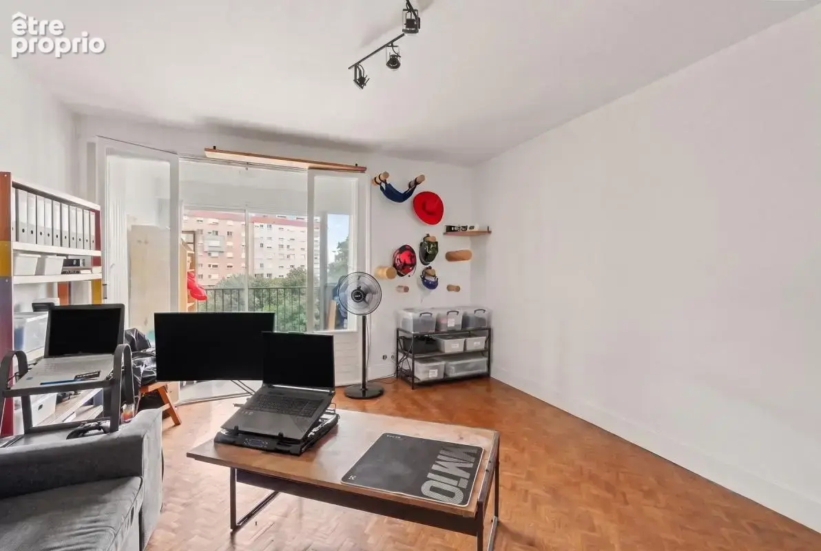 COLOMIERS – Grand T3 traversant de 77 m² avec ascenseur, véranda et balcon et double exposition - photo 2
