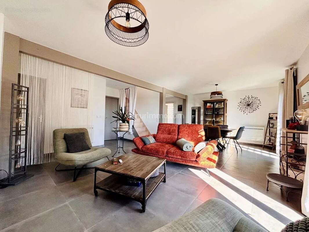 Maison à SARROLA-CARCOPINO