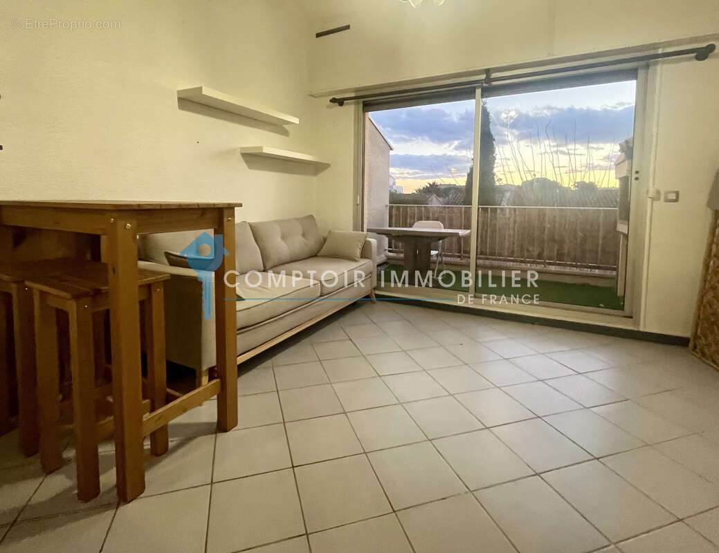 T2 avec Mezzanine terrasse et parking Grau d Agde - photo 3