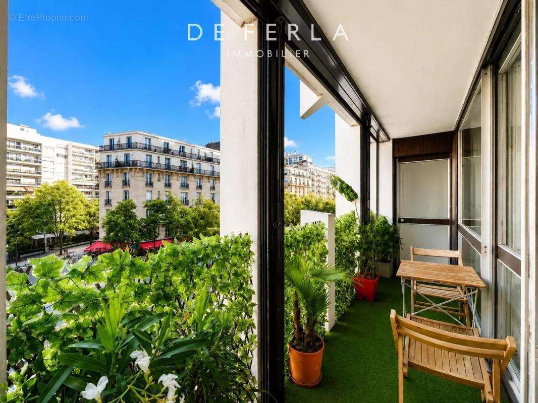 Appartement à PARIS-15E