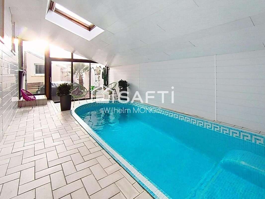 Maison 156 m² à Fosses  - photo 6