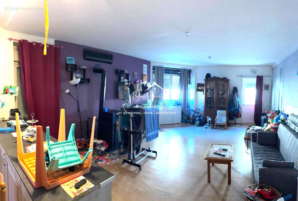 séjour - Maison à CHARNIZAY