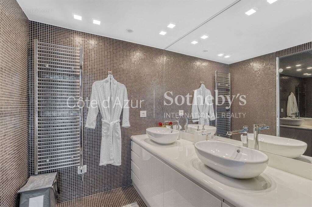 Appartement de luxe 3 pièces à vendre à Saint-Jean-Cap-Ferrat avec vue mer - photo 15
