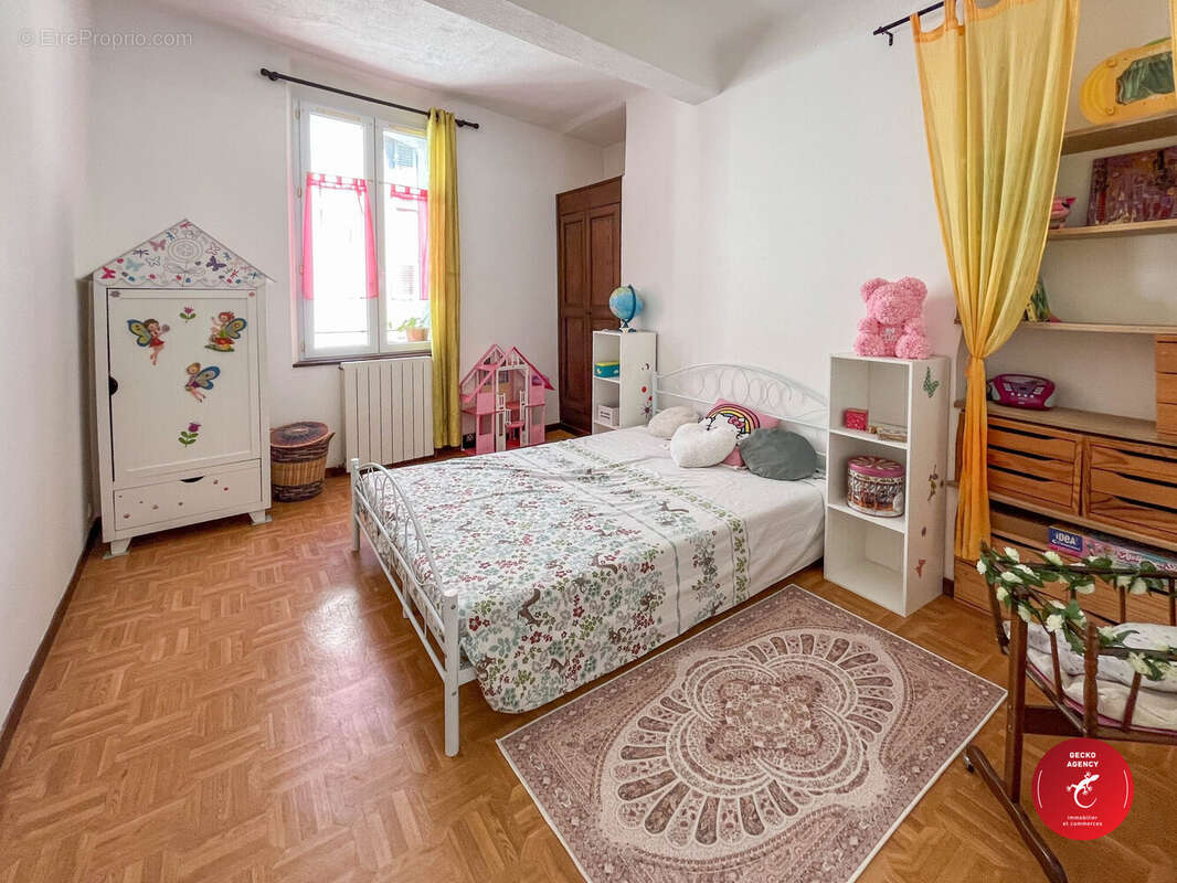 Maison à FIGANIERES