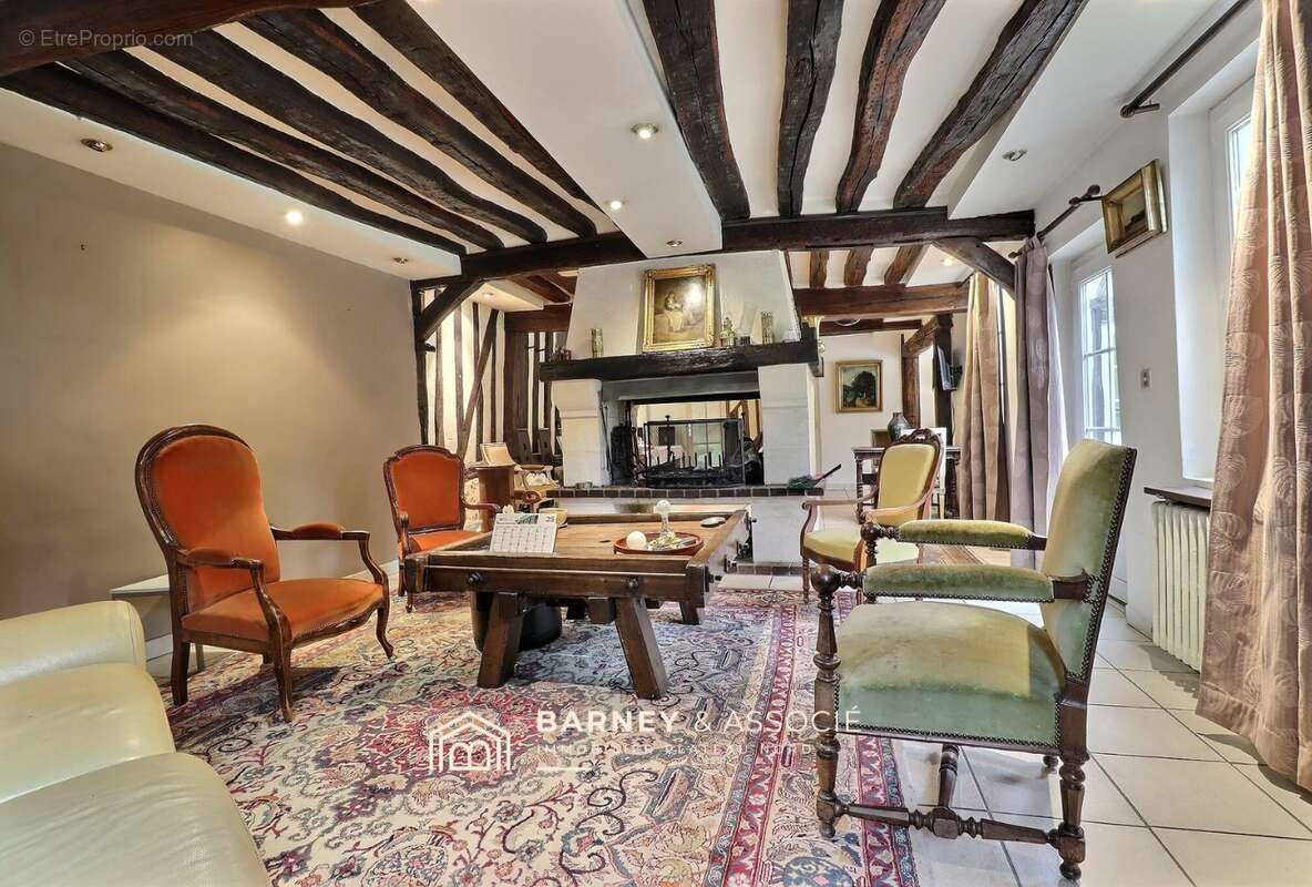 Maison à ARNIERES-SUR-ITON