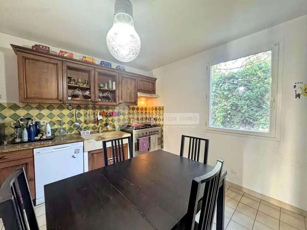 Maison à SAINT-ETIENNE-DU-GRES