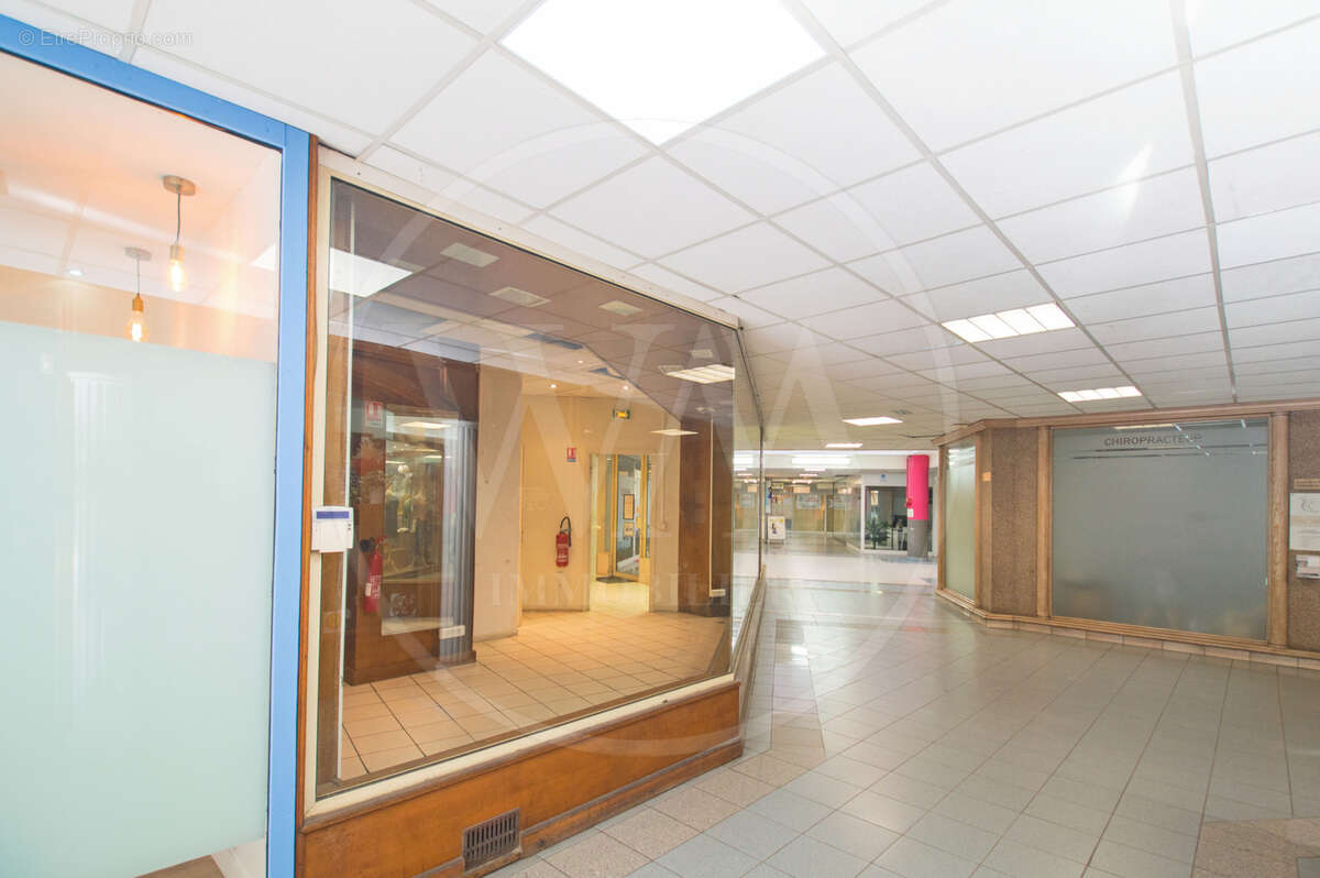 Commerce à CAGNES-SUR-MER