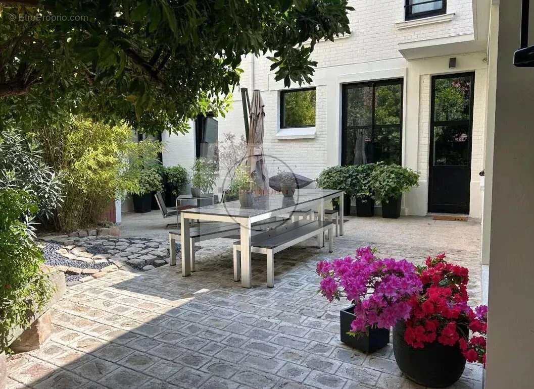 Maison 153 m² à Montreuil  - photo 3