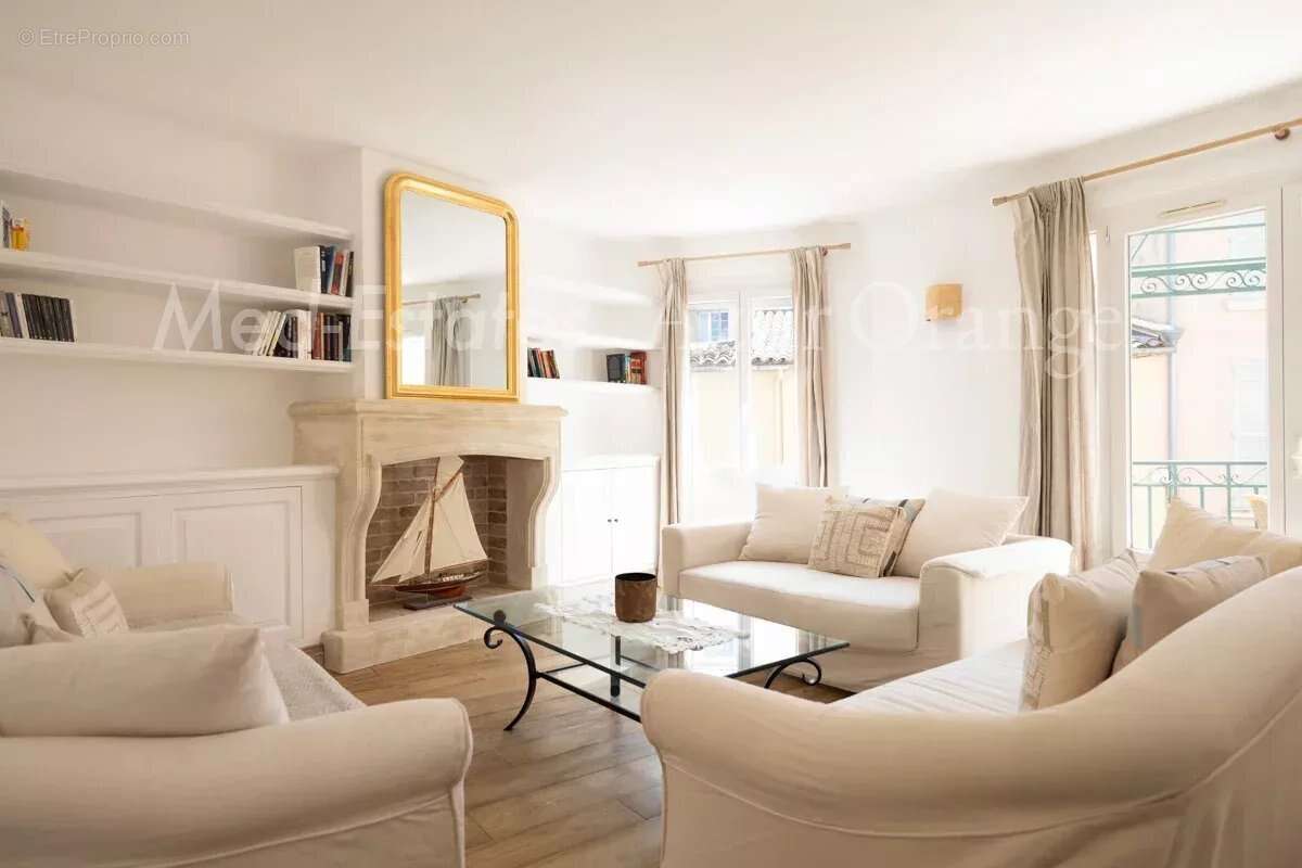 Appartement à SAINT-TROPEZ