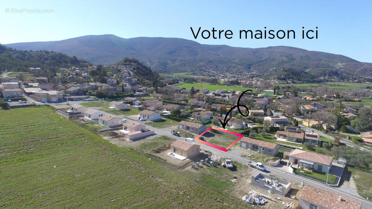 Terrain à AUBIGNOSC