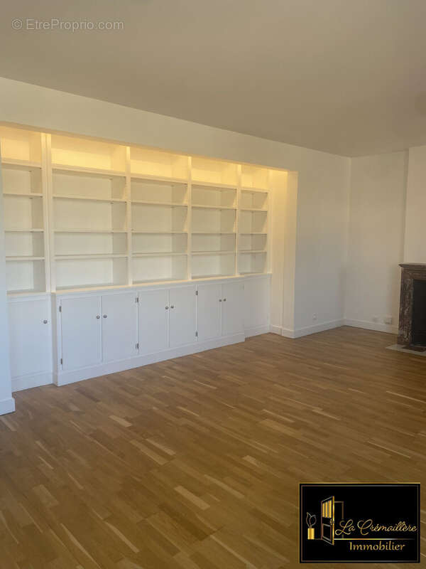 SEJOUR BIBLIOTHEQUE  - Appartement à SCEAUX