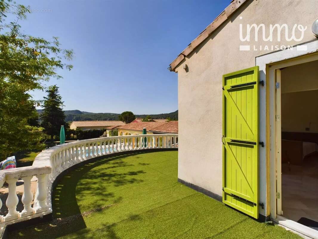 Maison à VALLON-PONT-D'ARC