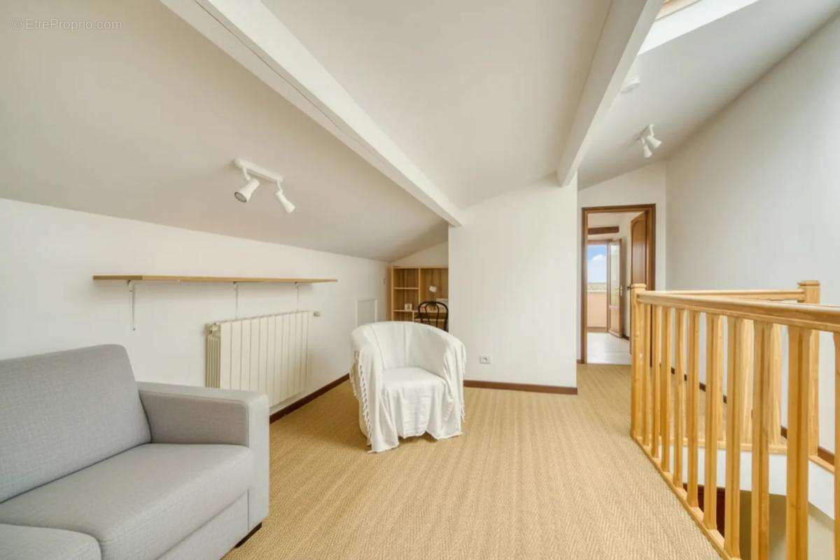 Maison à SAINT-JUST-LUZAC