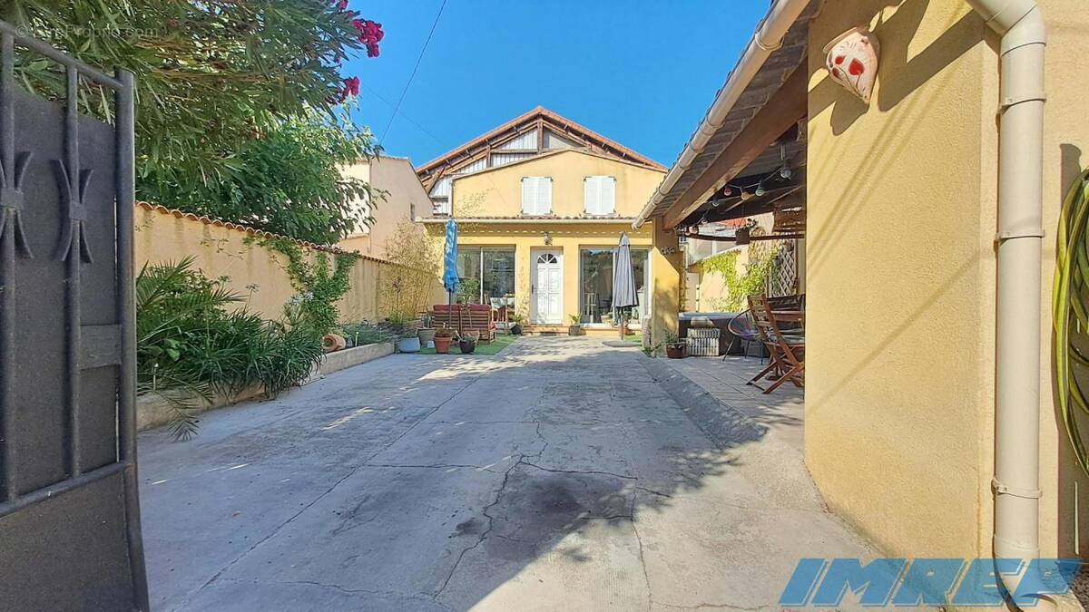 Maison à MARSEILLE-10E