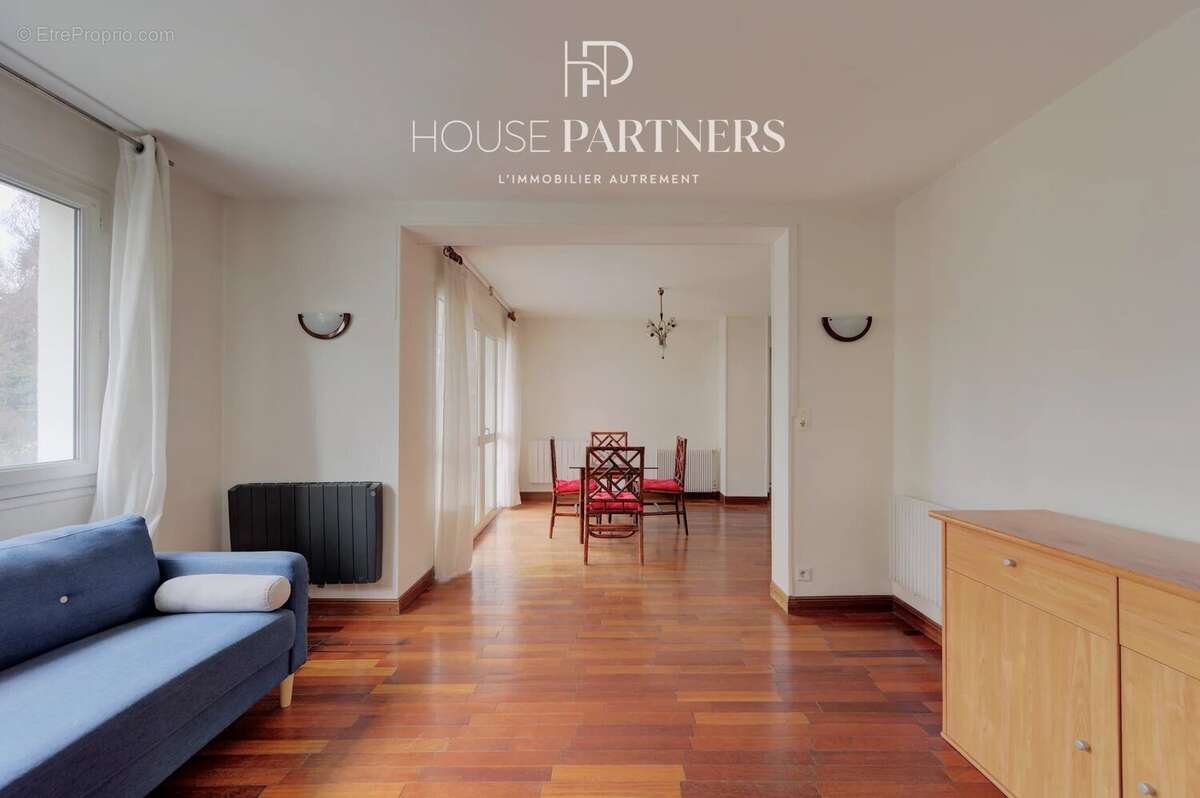 Appartement à LA CELLE-SAINT-CLOUD