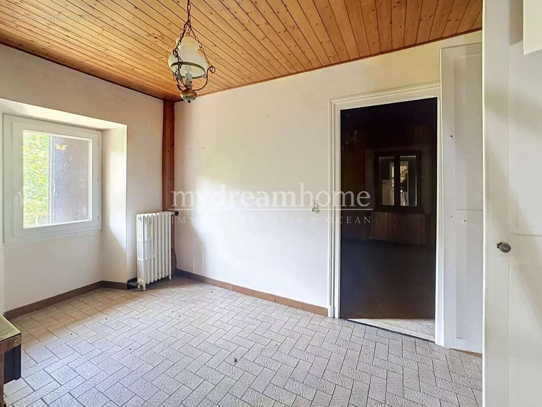 Immeuble de  4 appartements de 2 chambres - Flumet (73590) - photo 14