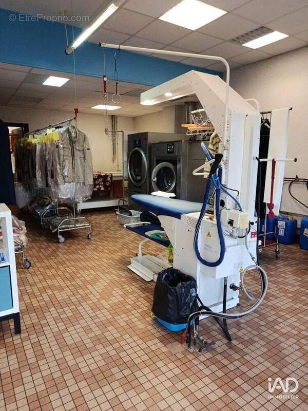 Photo 2 - Commerce à CARHAIX-PLOUGUER