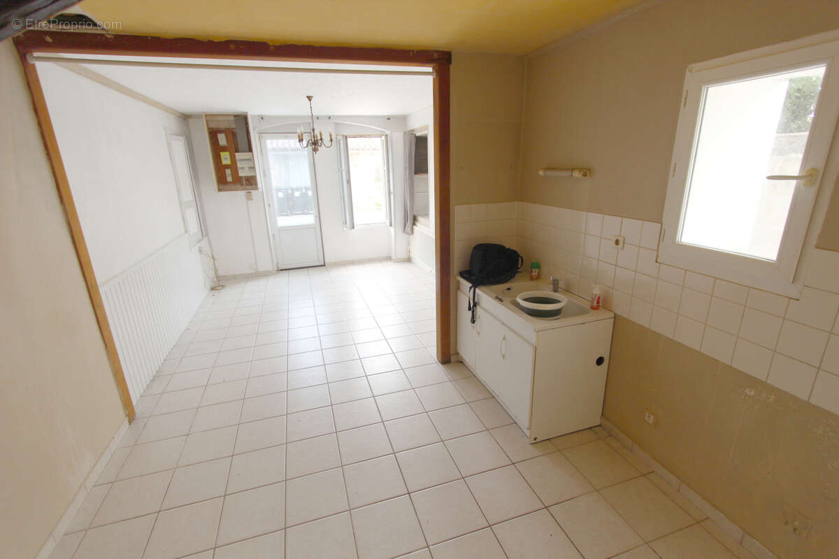 Maison à MAZIERES-EN-GATINE