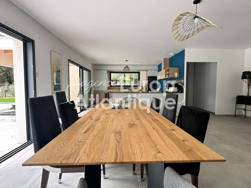 Maison à LES MATHES