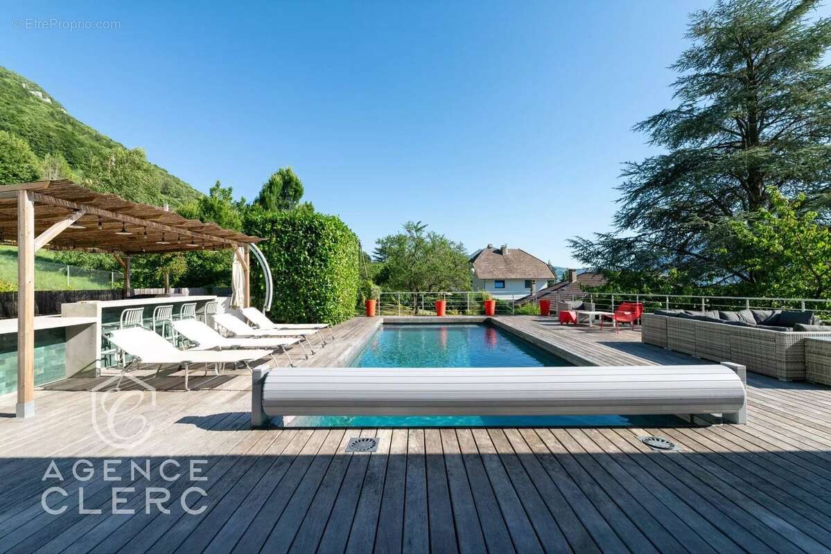 Maison à VEYRIER-DU-LAC