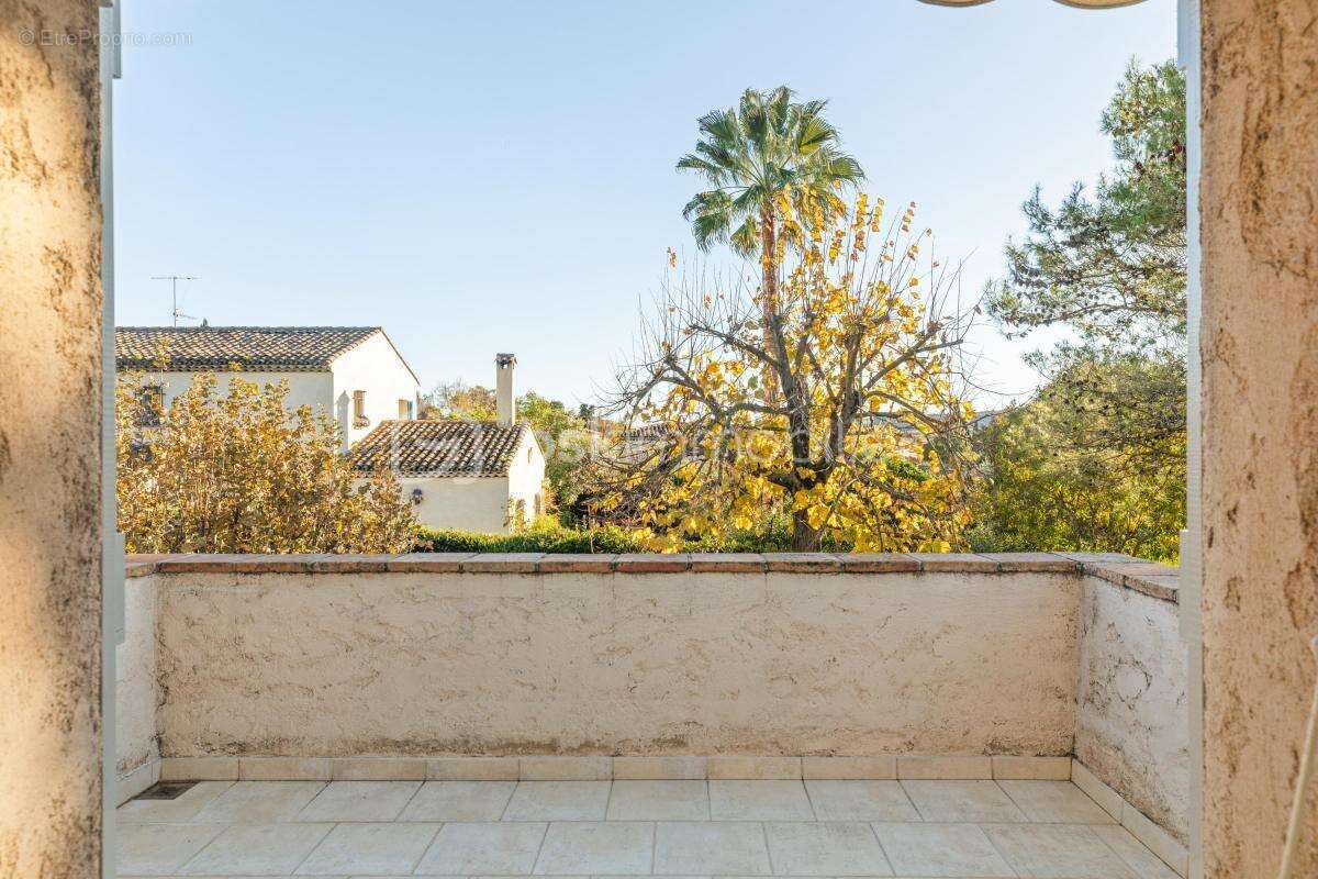 Maison à LA COLLE-SUR-LOUP