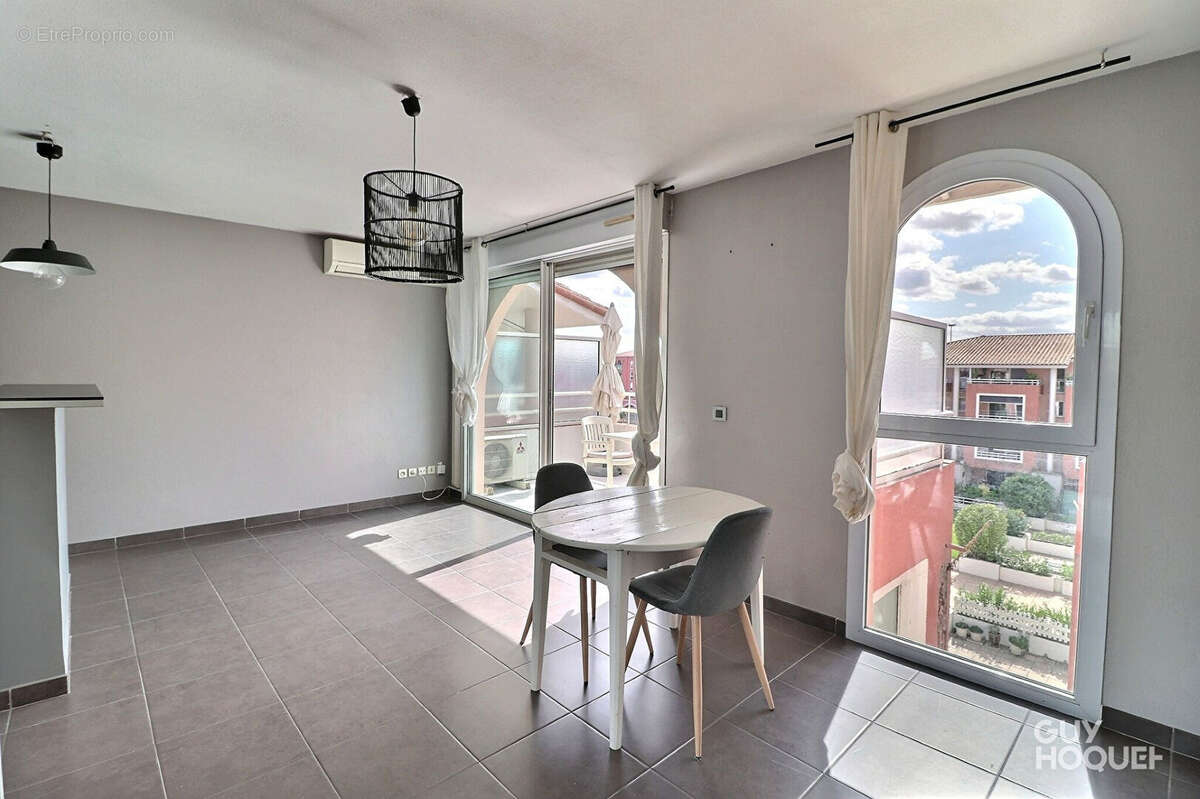 Appartement à LATTES