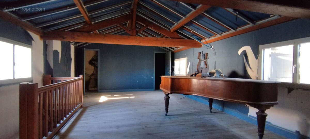 Maison à FEUGAROLLES