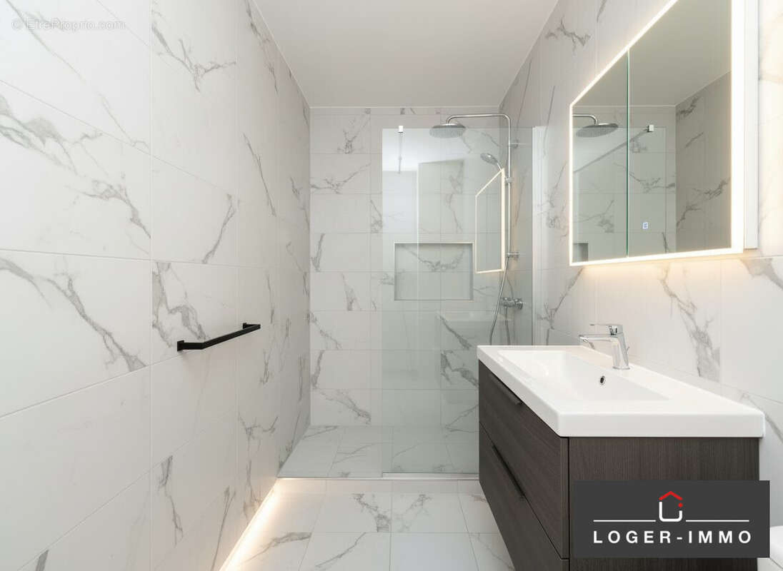 Appartement à PARIS-19E