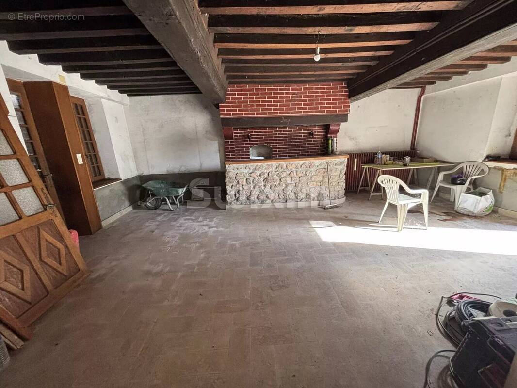 Maison à QUARRE-LES-TOMBES