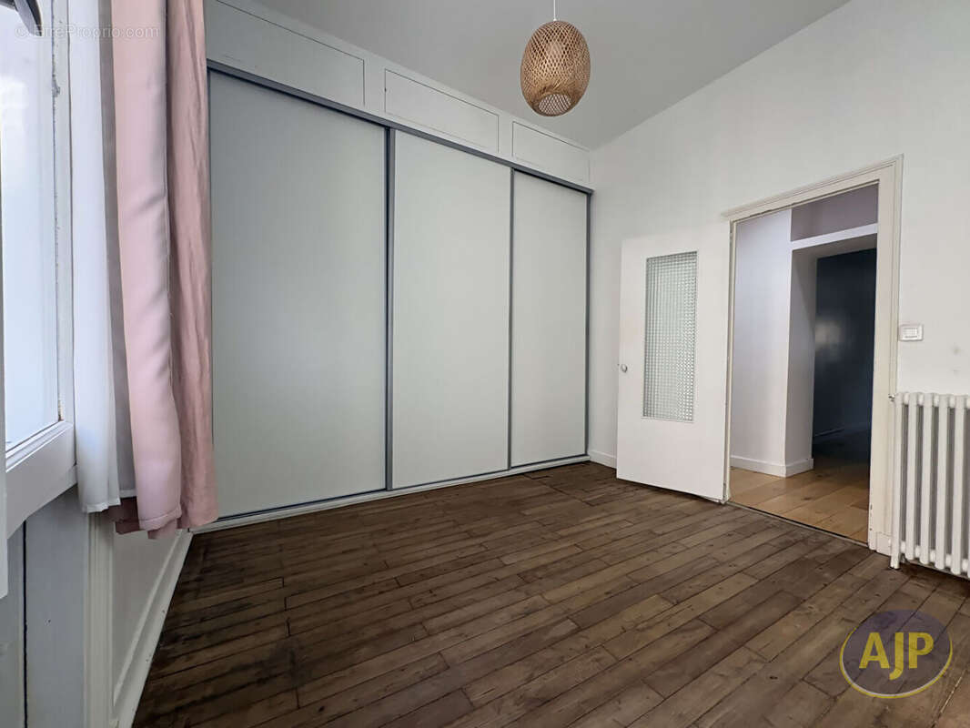 Nantes Dobrée / Sanitat : Un esprit « petite maison » avec jardin privatif - photo 13