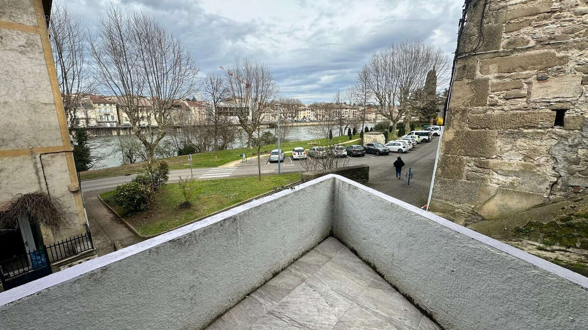 Appartement à BOURG-DE-PEAGE